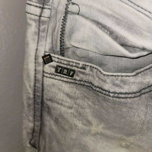 LIKE NEW Gray denim with patchwork - Picture 4 of 6